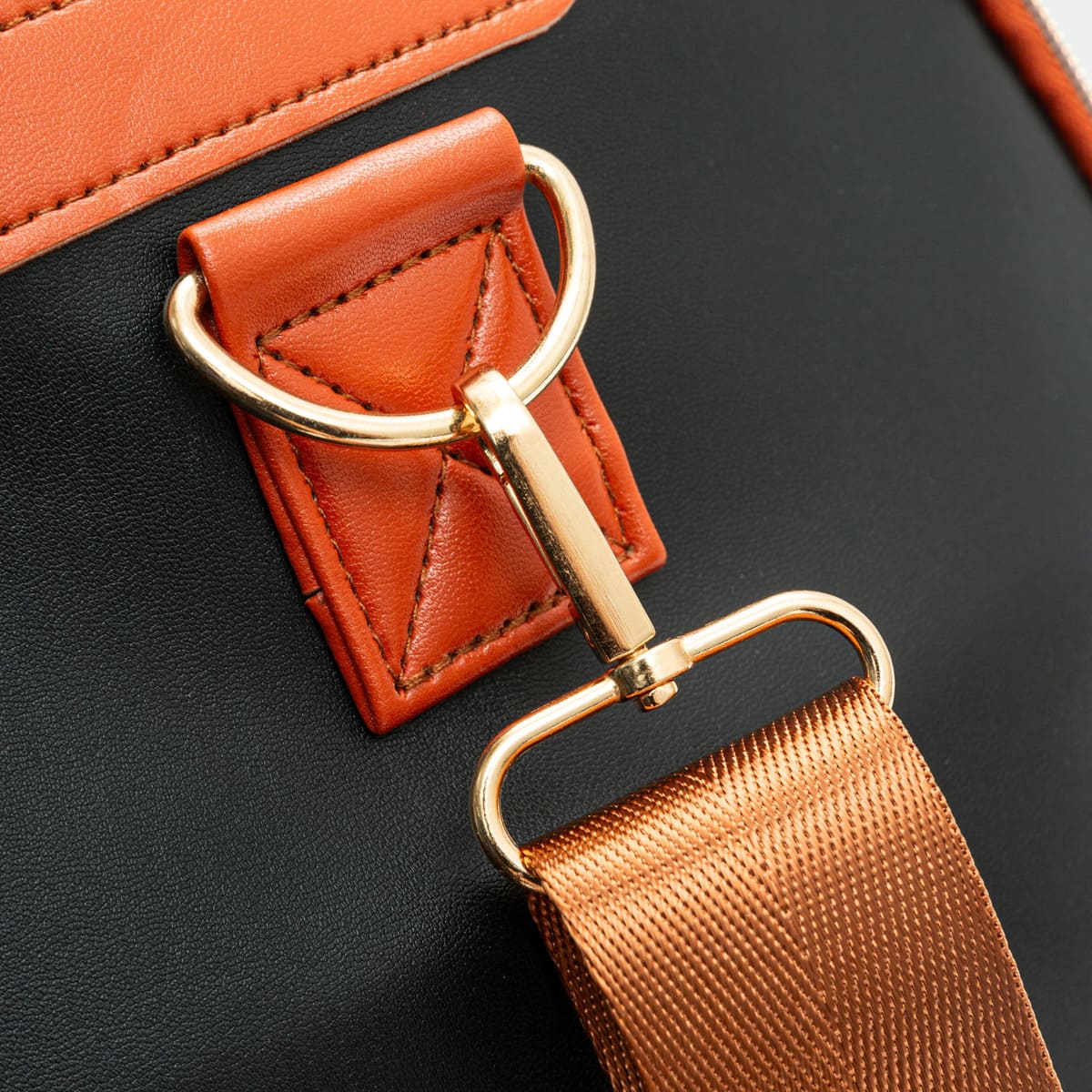 Luhxe Travel Bag 2.0 - Image 11