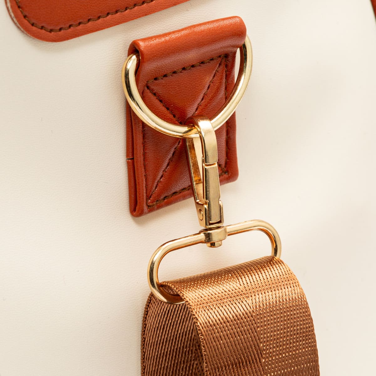 Luhxe Travel Bag 2.0 - Image 18