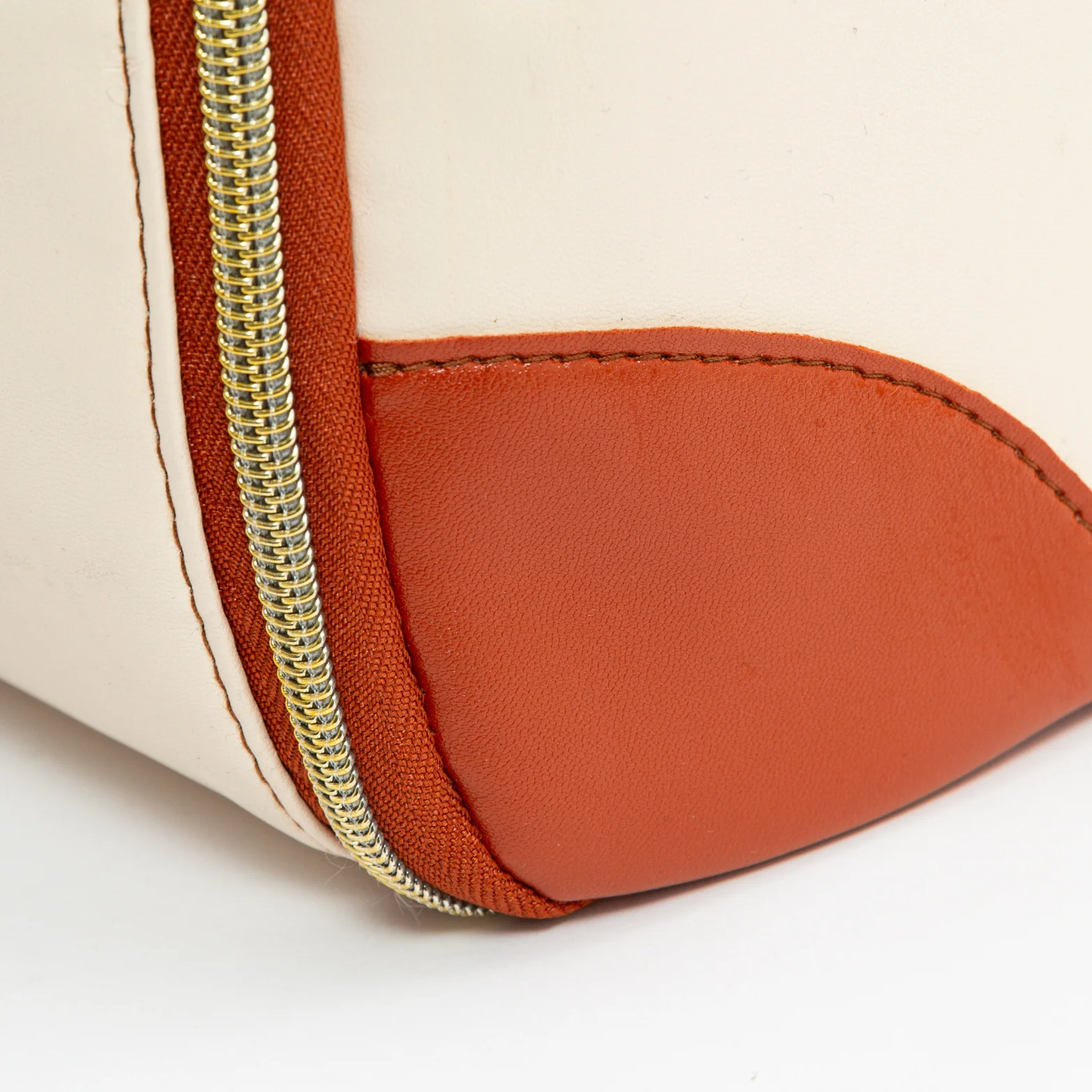 Luhxe Travel Bag 2.0 - Image 21