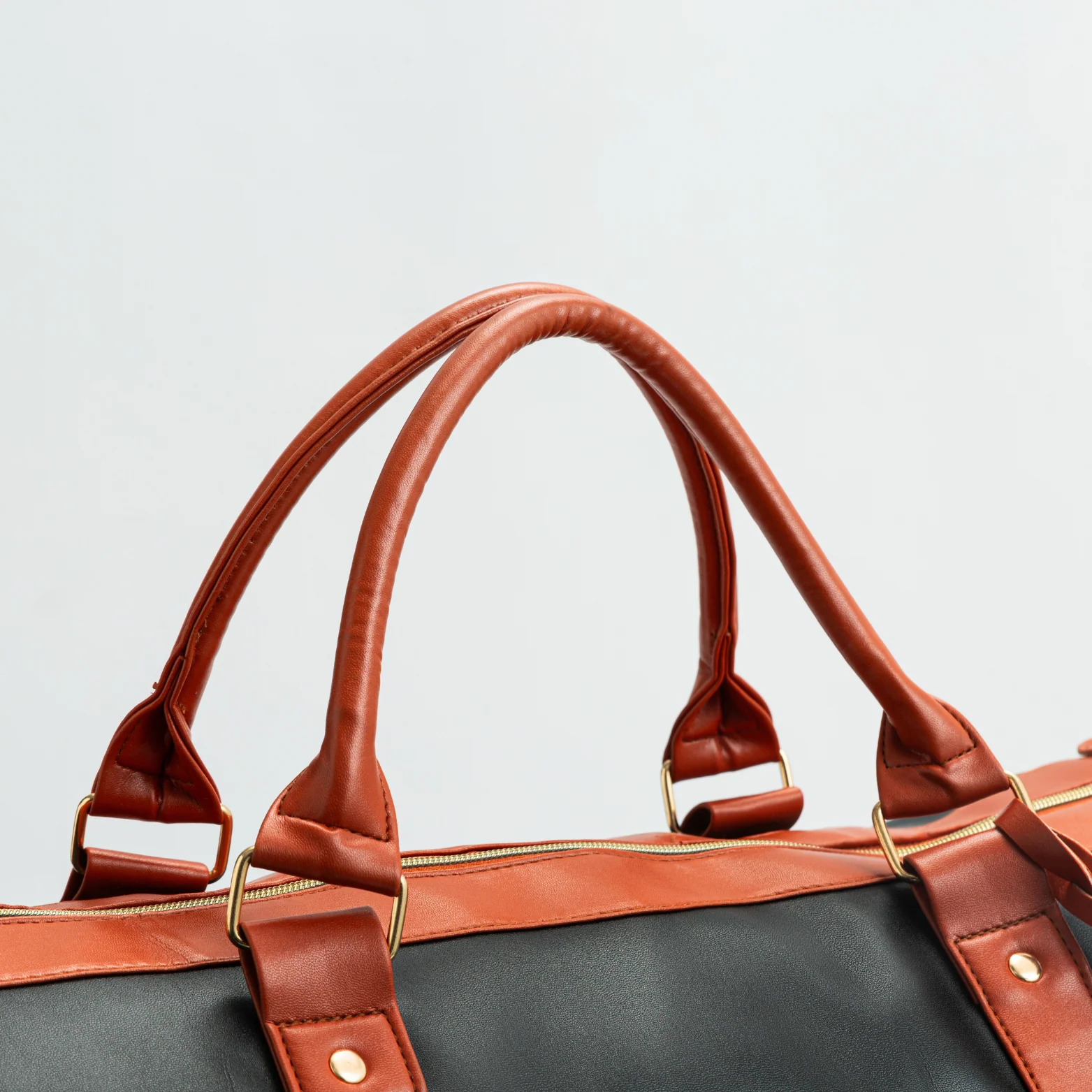 Luhxe Travel Bag (Holiday Flash Sale) - Image 11